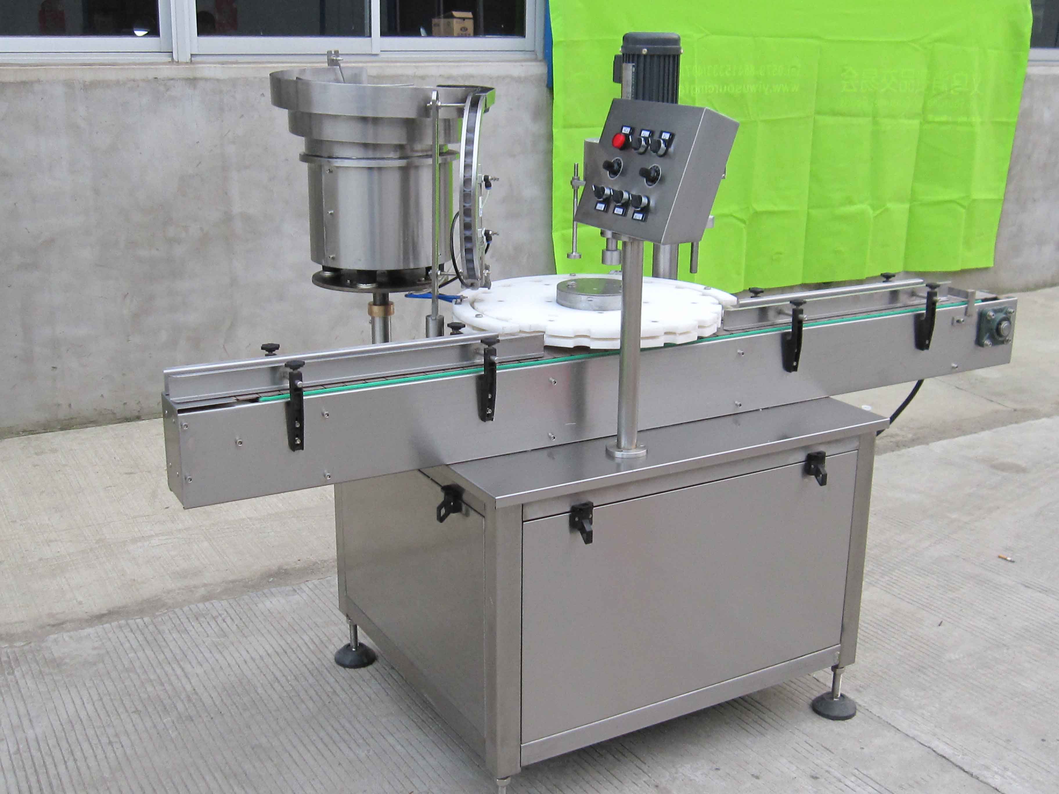 自动化控制定位 高效提升2L辣椒酱浓酱抽气式压盖机性能